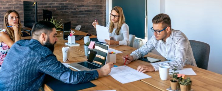 Muğla’da Neon Tabela Trendleri